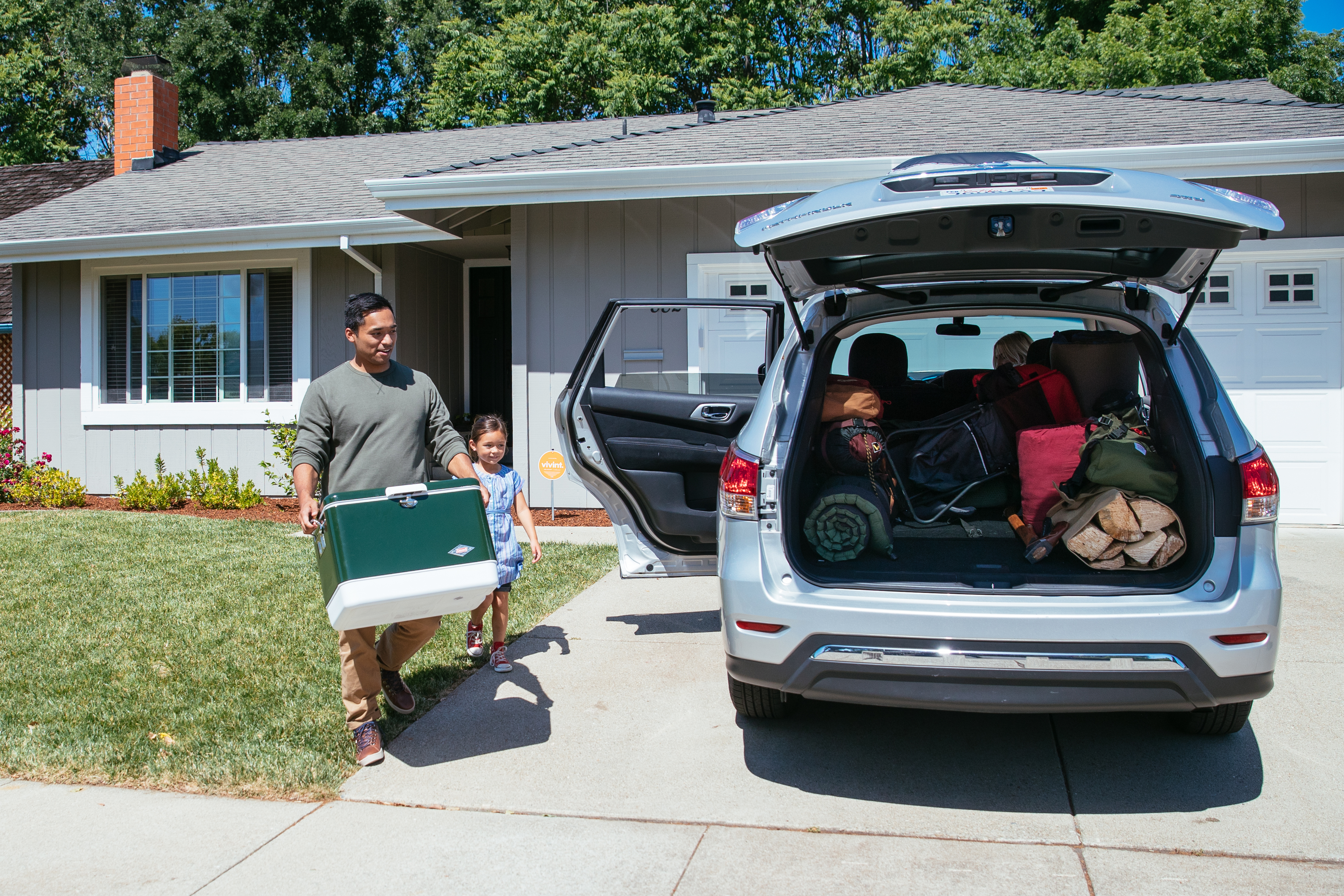 Secure-and-control-your-home-with-Vivint-while-on-vacation